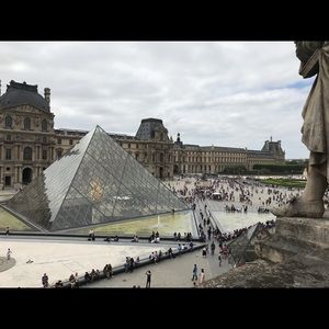 Meet your Posher, Talia